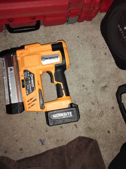 Nail/staple gun