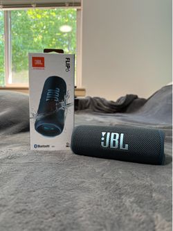 JBL flip 6 Bluetooth speaker blue