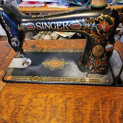 Singer Sew Machine With Oak Cabinet