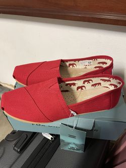 Toms