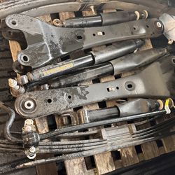 Full Tremor suspension front and rear