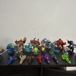 Skylanders characters, traps, and game