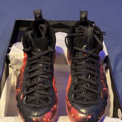 Stranger Things x Nike Foamposites size 8.5