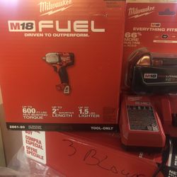 Milwaukee Mid Torque Impact Kit 