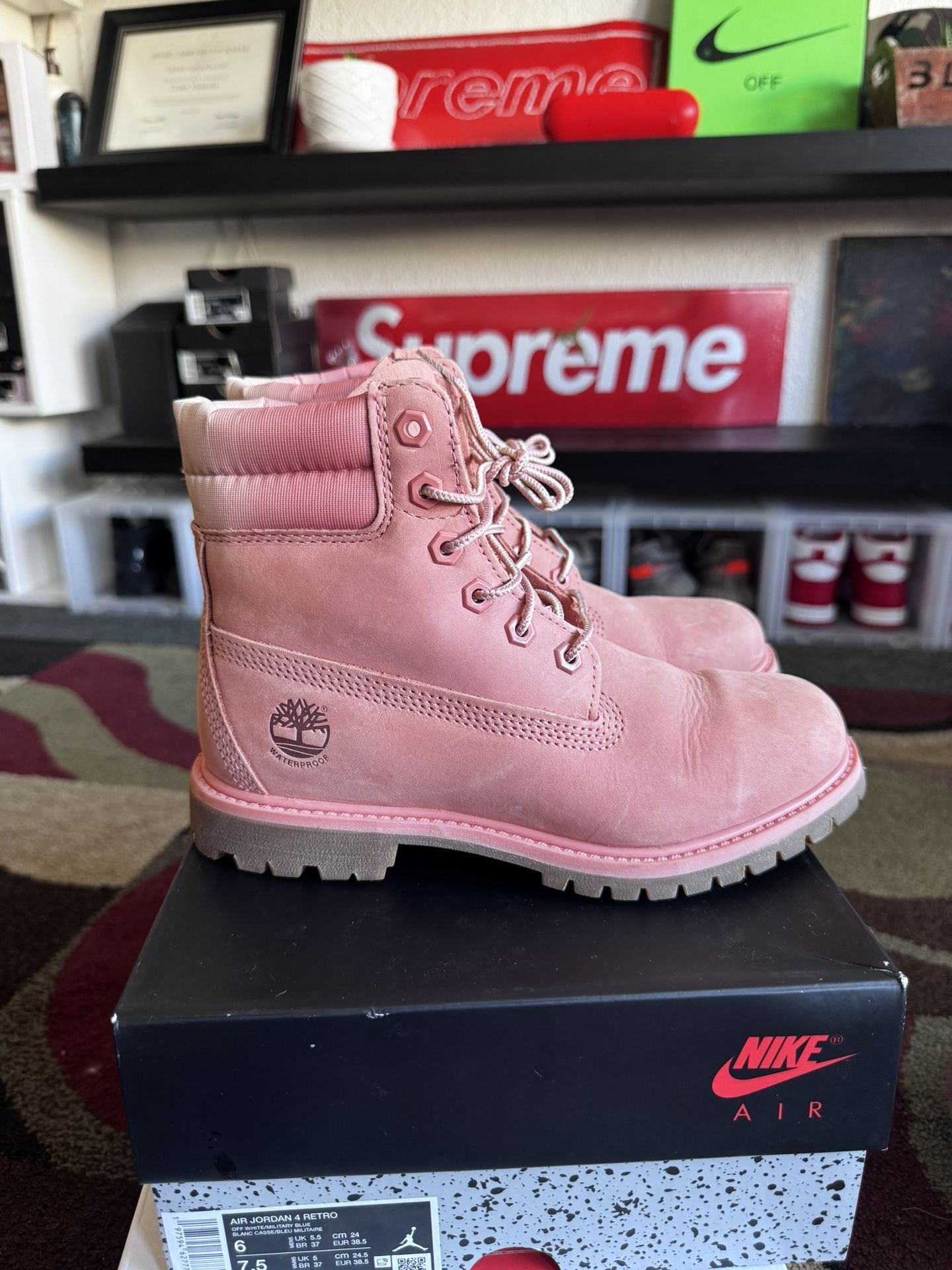 Timberland Boots Size 6.5 Wmns