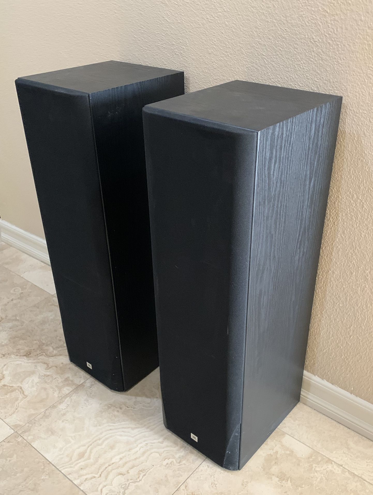 JBL Tower Speaker Set for Sale in Las Vegas, NV OfferUp