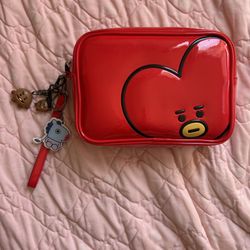 BT21 Tata vinyl hand bag