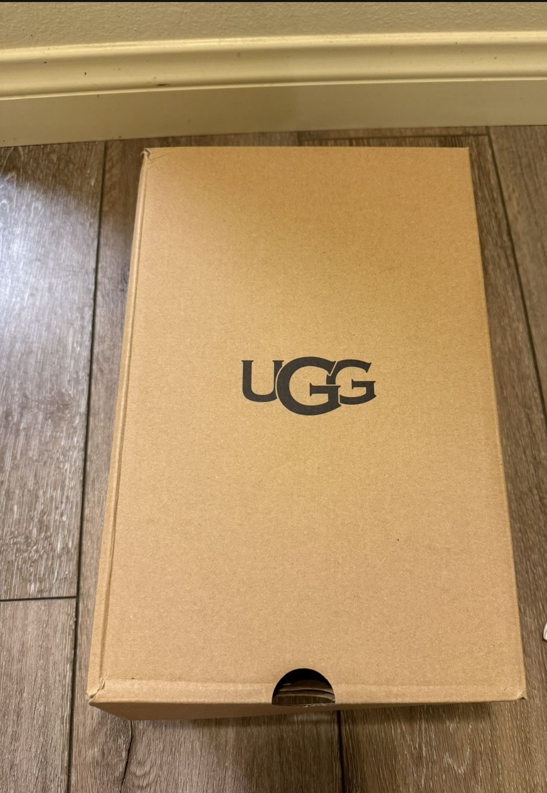 Women’s UGG Tazz Chestnut Size 5 