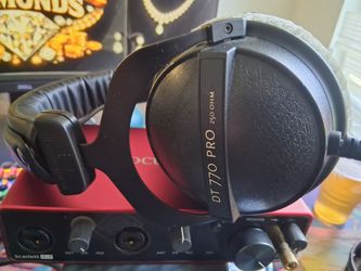 BEYERDYNAMIC DT 770 PRO STUDIO CLOSED BACK HEADPHONES 250 OHMS