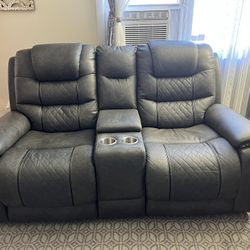 Sofas And Tables 