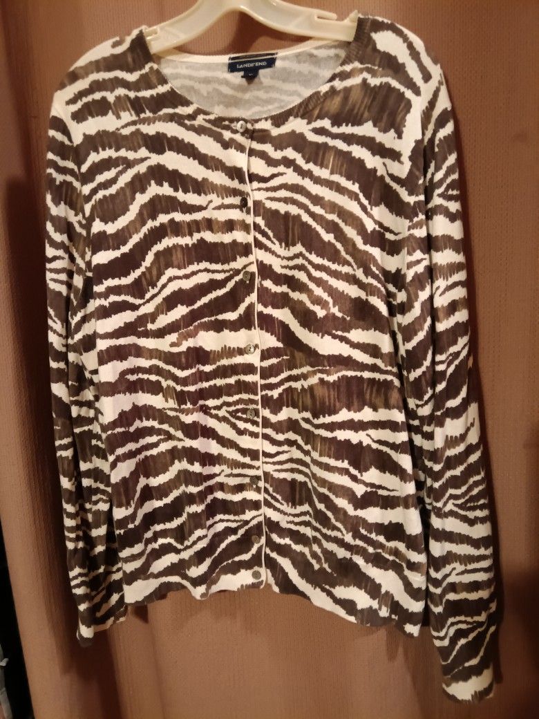 Lands In XL Button-up Lightweight Knit Zebra Design Sweater