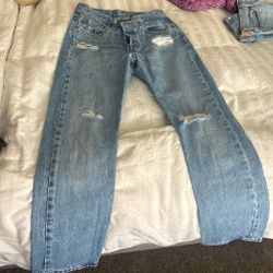 Levi's Distressed Light Wash Jeans