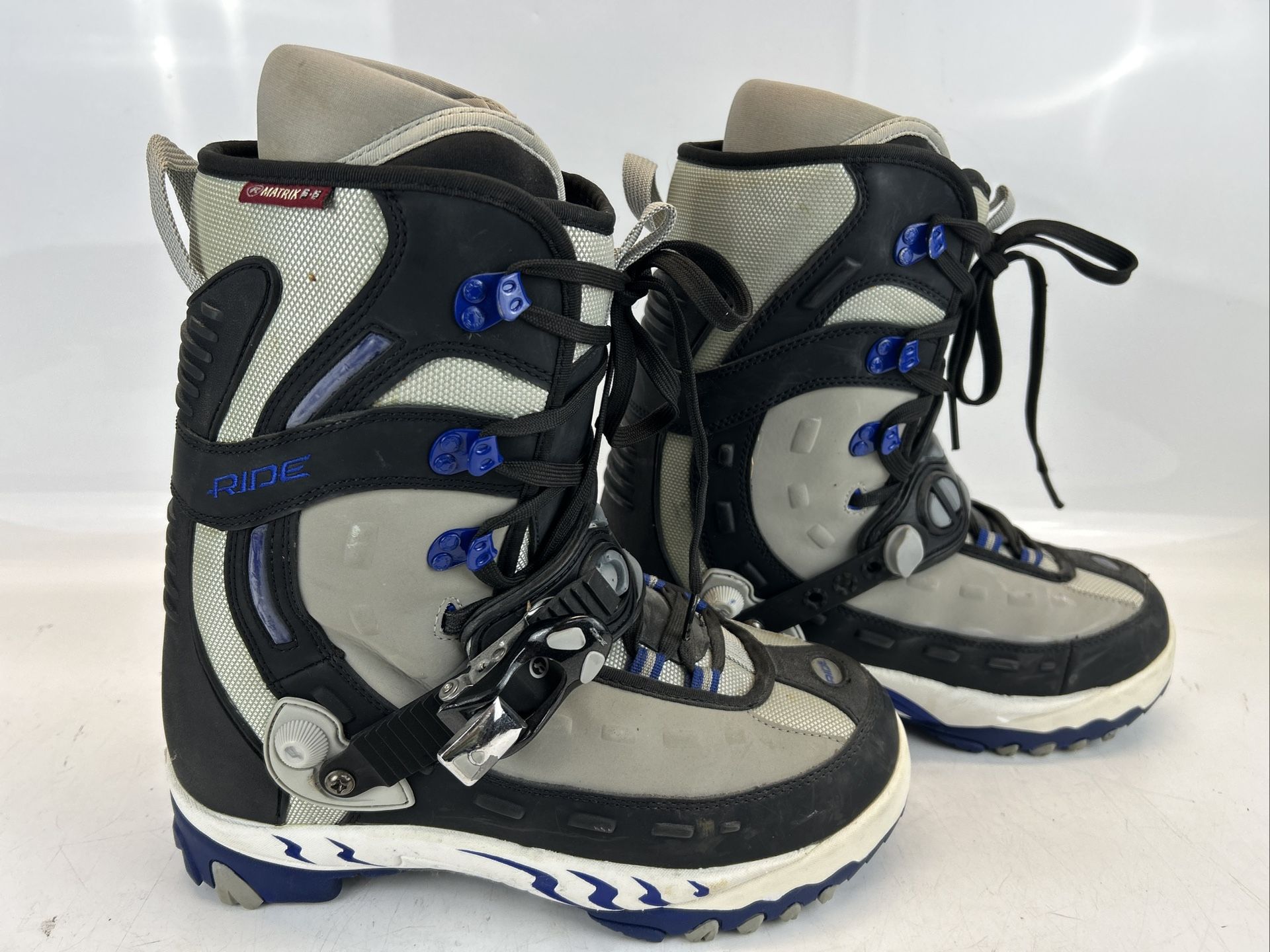 Ride Matrix Men’s Snowboard Boots Size 11 Black/Blue – Flex 5/5 –Good Shape