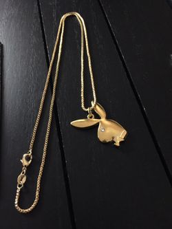20” 18K Gold Plated Box Chain Necklace with Gold Tone Swarovski Crystal Playboy Bunny Pendant