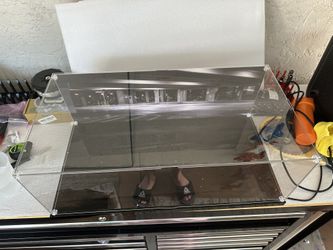 NEW DISPLAY CASE FOR COLLECTIBLE CARS