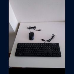 Insignia Keyboard and Mouse New.
All for Only 8 dollars!
And I gift a New Glade Candle.
Great deal.