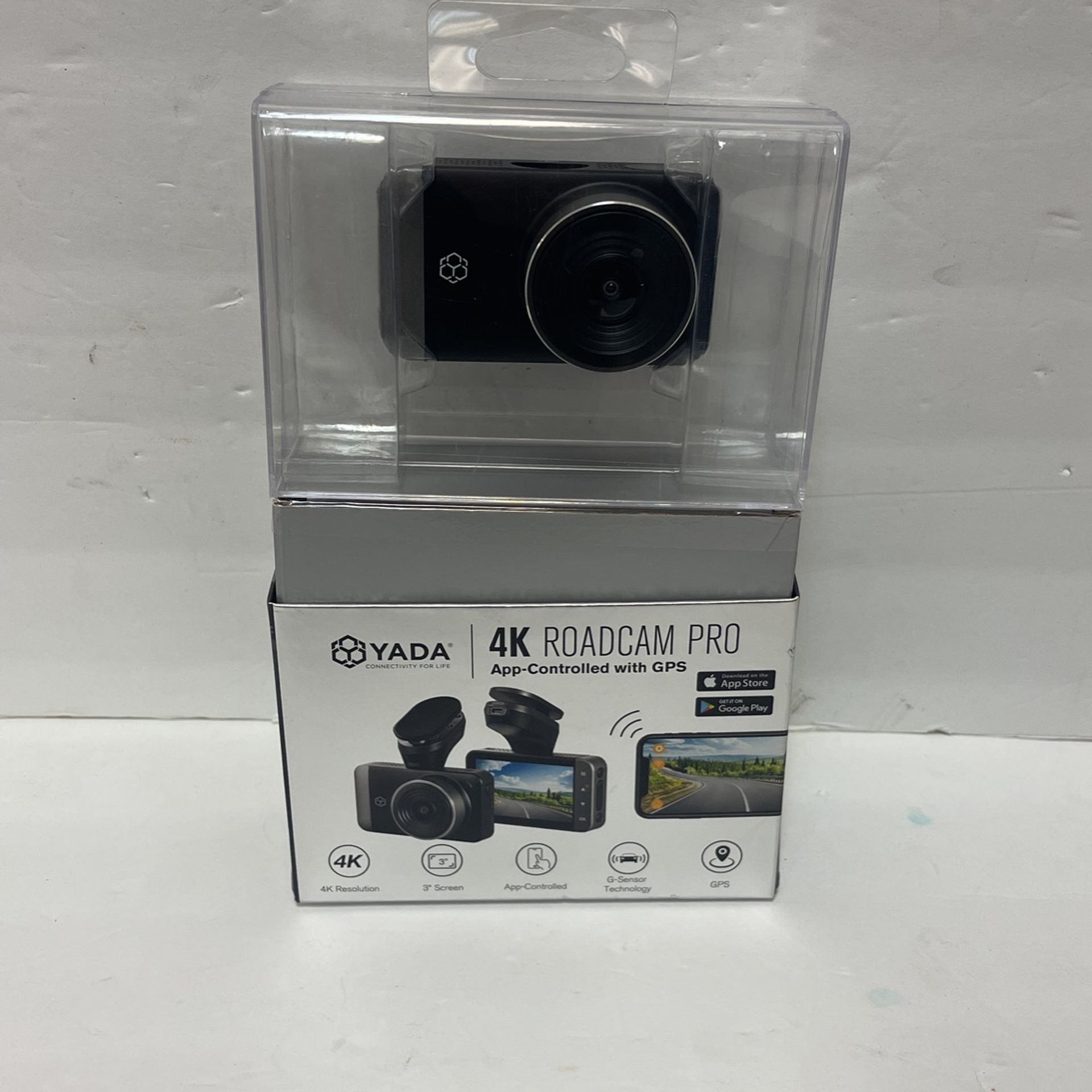 Yada 4K Roadcam Pro GPS with App, 150 Degree Wide Angle Lense, 3" LCD Screen, UHD Resolution High Dynamic Range for Day/Night. G-Sensor Technology