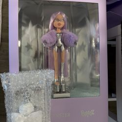 Gentle Monster X BRATZ Limited Doll (100% Authentic) White