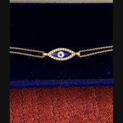 Solid 18k Dimond Eye Bracelet 