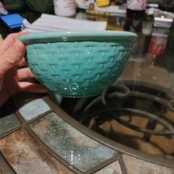 Weller Art Pottery USA Pierre Basket Weave Green 8  1/2 In Mixing Bowl