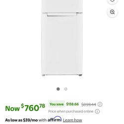 Magic Chef 10.1 Cu. Ft. Fridge. (NEW)