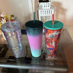 Starbucks Tumblers w/Lid,
