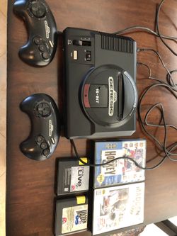 OMG Wow Deal!! Vintage Model 1 Sega Genesis Console w\ Video Games Bundle