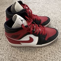 Air Jordan 1s  Chicago High Top Red Black White