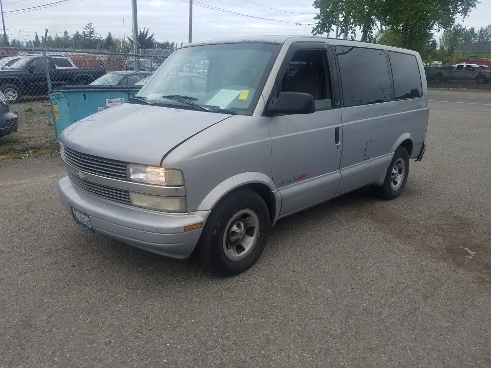 1998 CHEVROLET ASTRO VAN AWD PARTING OUT