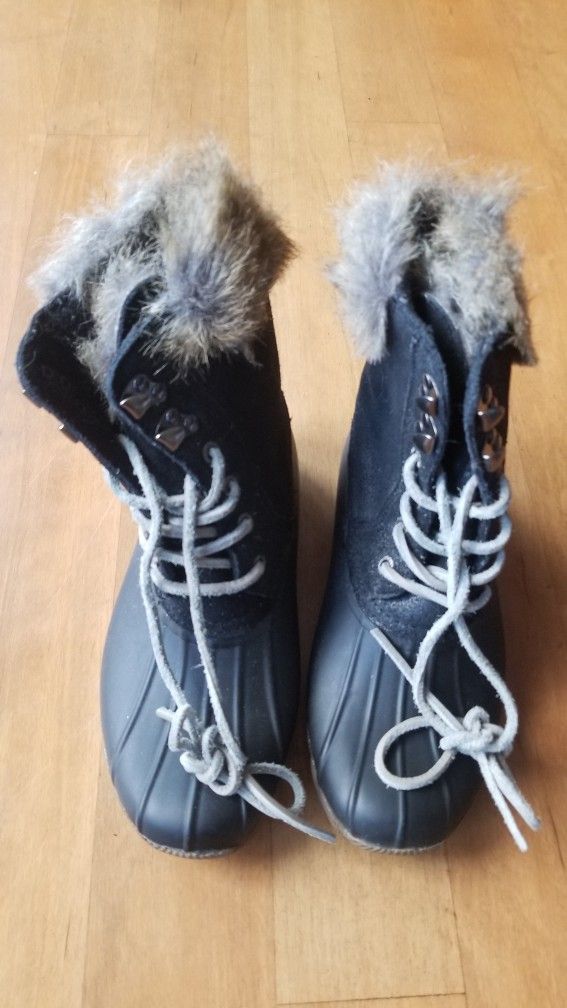 Sperry Women Boots Size 6 $60