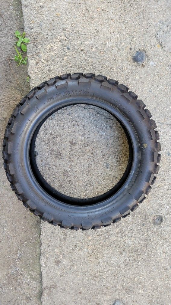 MAXXIS M6024 Dual Purpose 130/70-12
. 2 Pieces