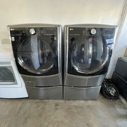 LG FRONT LOAD WASHER AND DRYER  JUMBO LOAD (GAS DRYER)
