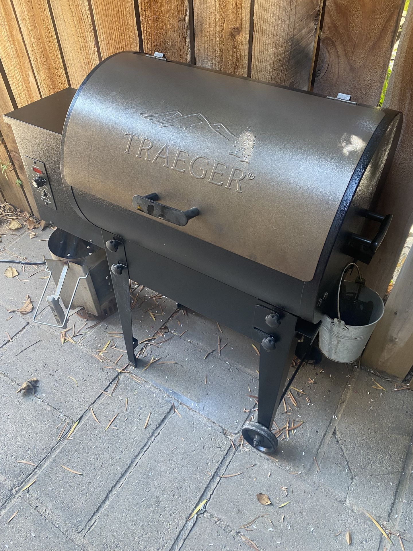 Trigger Tailgater Smoker