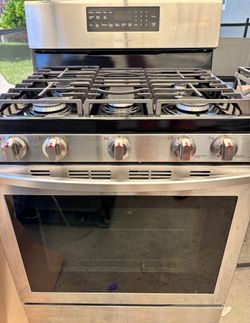 Samsung Gas Range/Oven $800