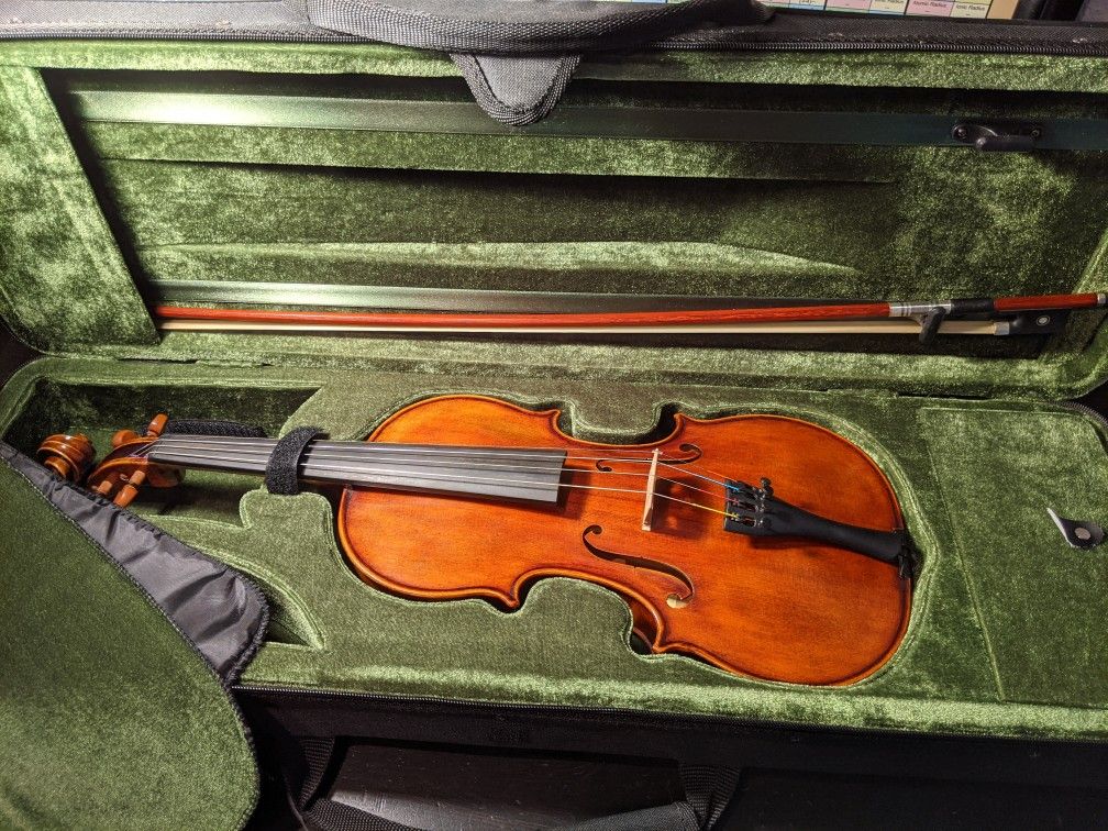 2 Full size Violins, Beautiful tone