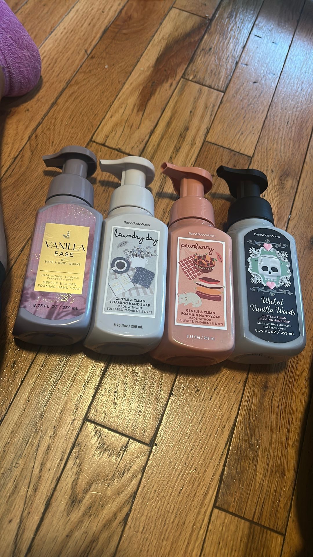 Hand soap - New 4 count 