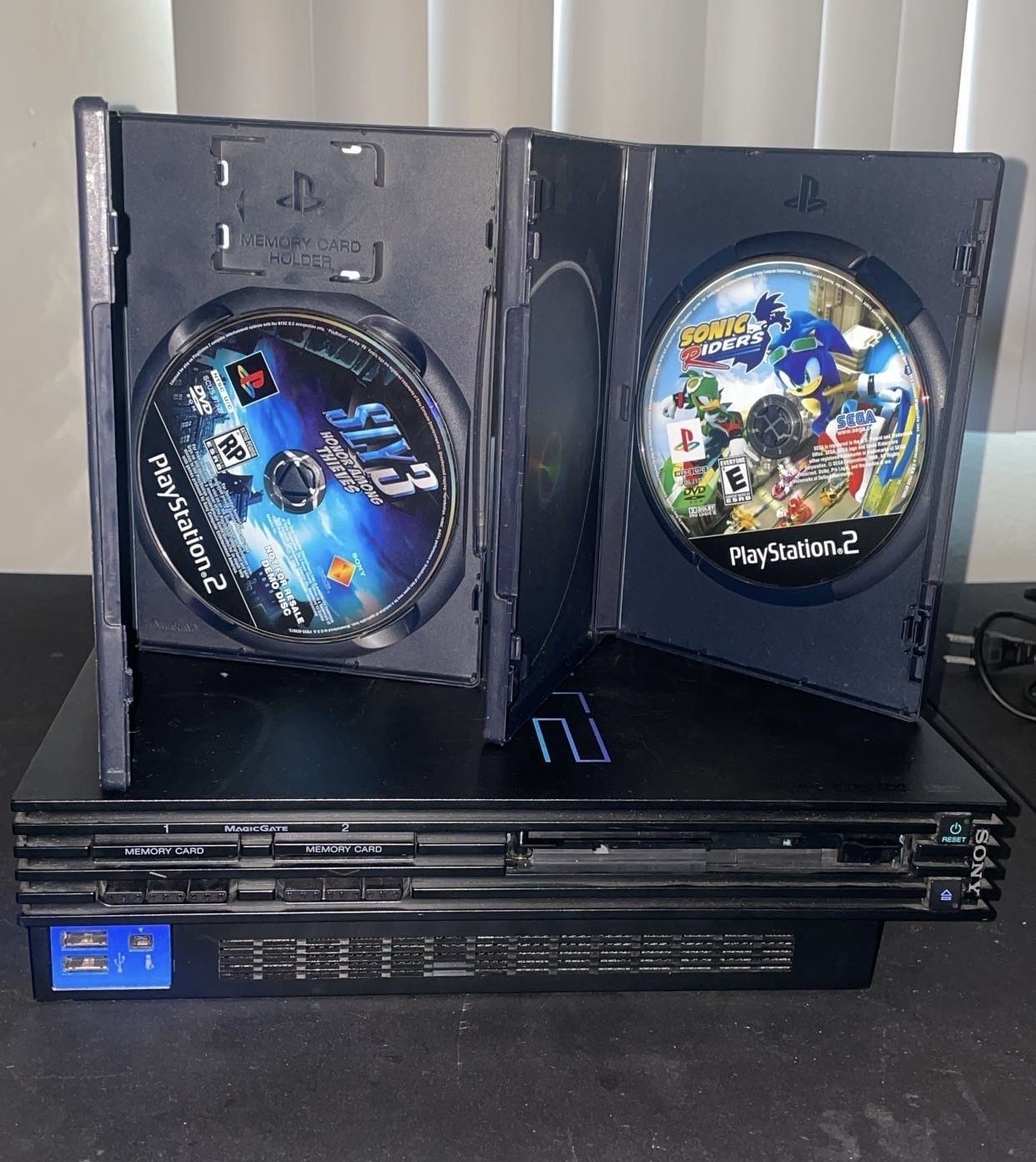 PS2 Console w/ Controller