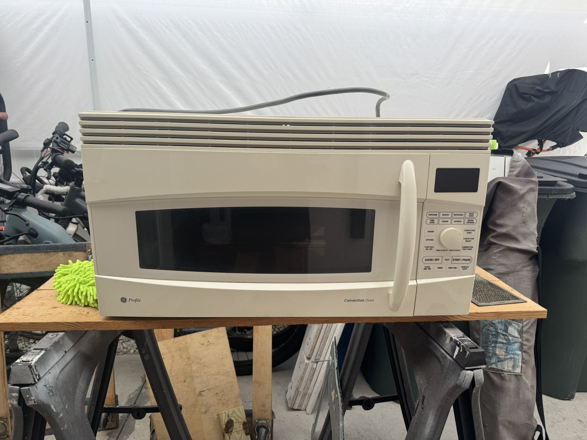 GE Microwave/convection Oven