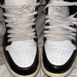 men's jordan 1s gold and black metallic
