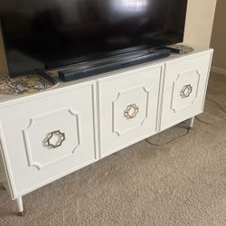 Title: White TV Stand / Entertainment Cent