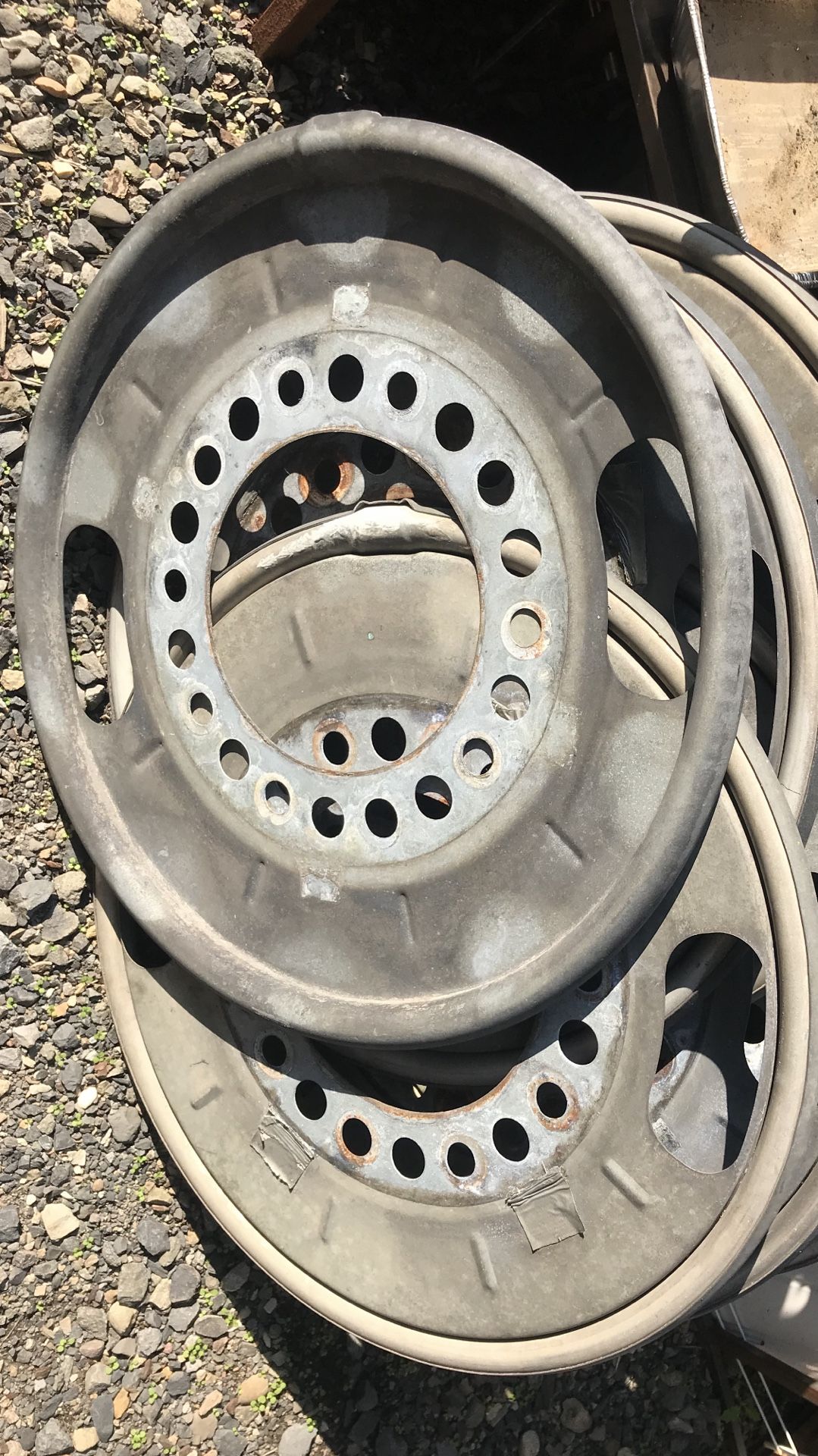 22.5 Inch Drive or Trailer Axle Wheel Balancers
