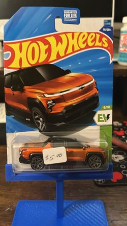Hot Wheels Silverado EV RST