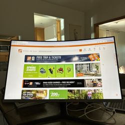 32” Samsung Curved Monitor (C32R500) – Excellent Condition