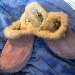 Womens Size 6  Ugg Pink Suade Lined Slides Warm