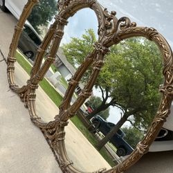 Antique/Vintage Bassett Triple Interlocking Oval Gold Ornate Mirror 1960’s