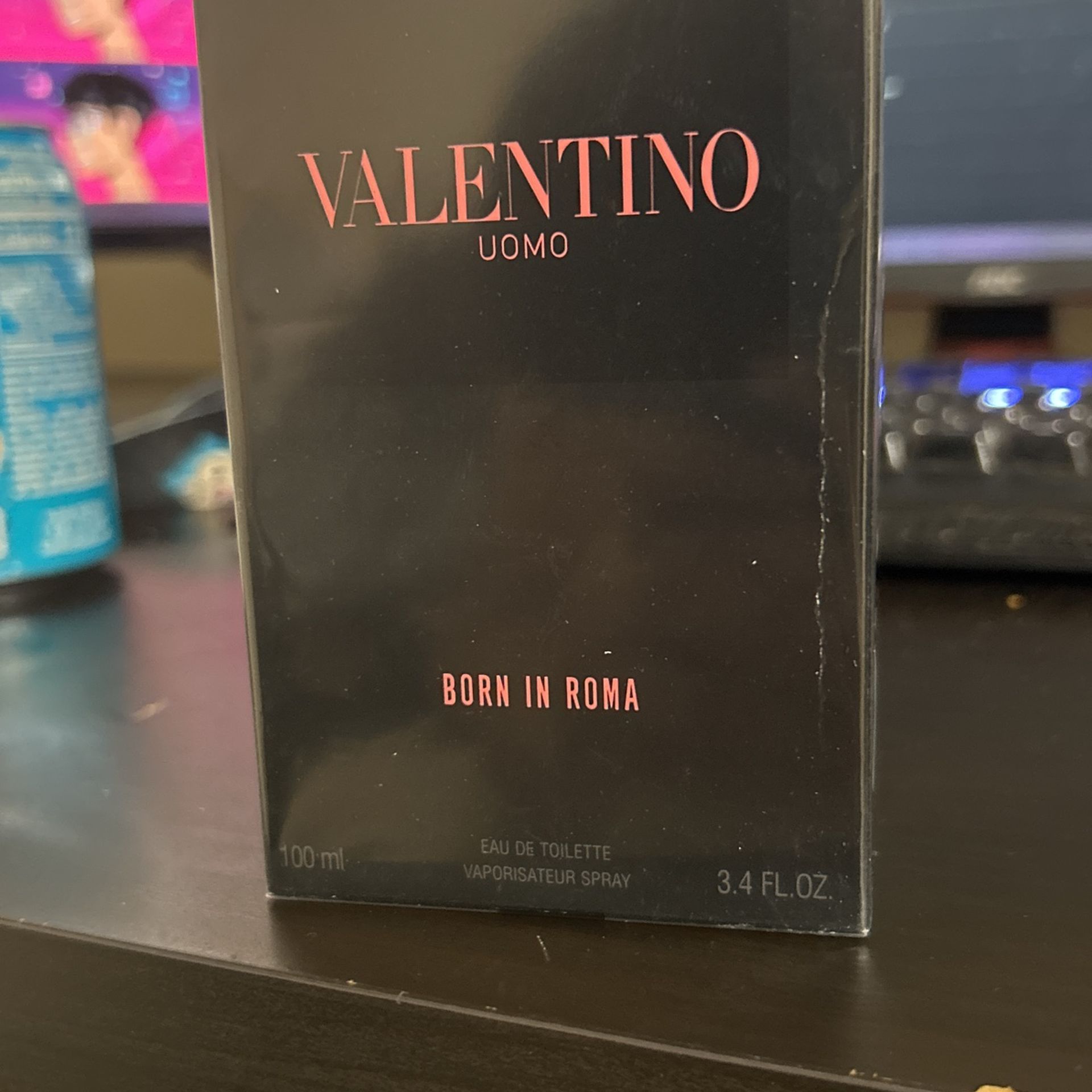 Valentino Uomo Born In Roma