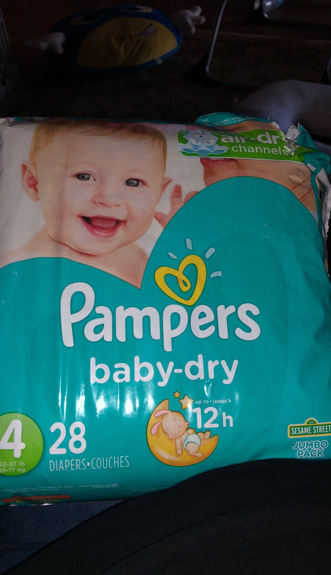 Baby dry pampers
