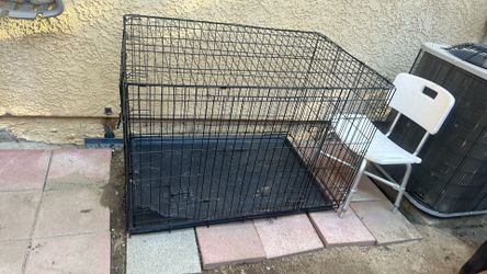 Large dog kennel