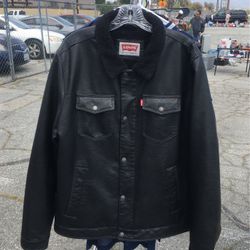 Levi’s Black Polyester Size XL  Perfect Condition 