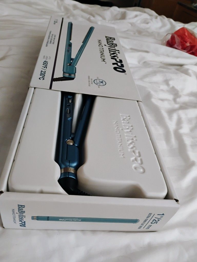 BaBylissPRO Hair Straightener BRAND NEW